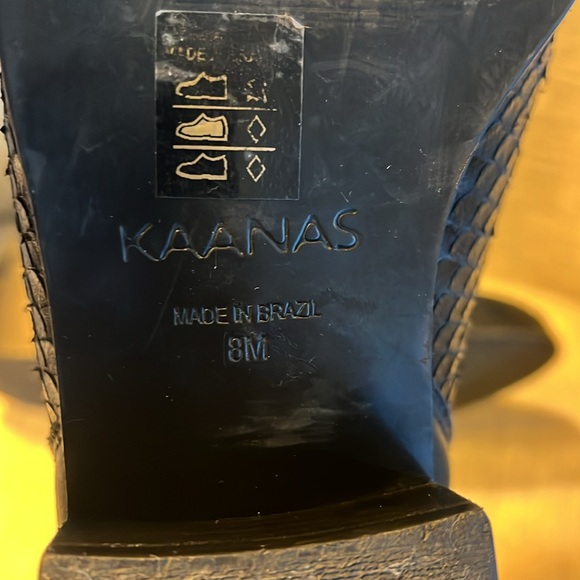 Kaanas black alligator booties size 8 - Picture 7 of 7